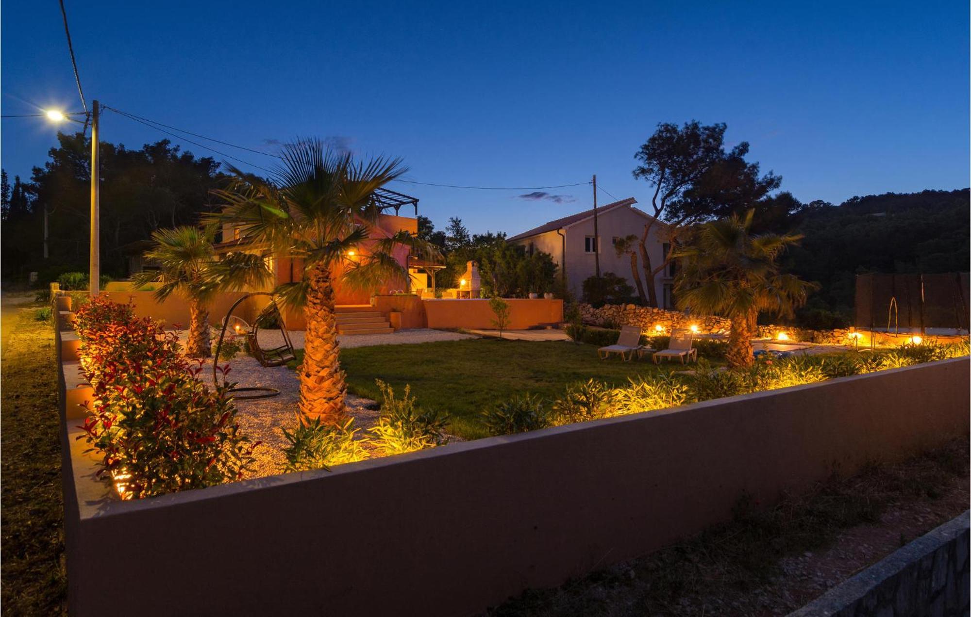 Cozy Home In Mudri Dolac With Kitchen Basina Exterior photo